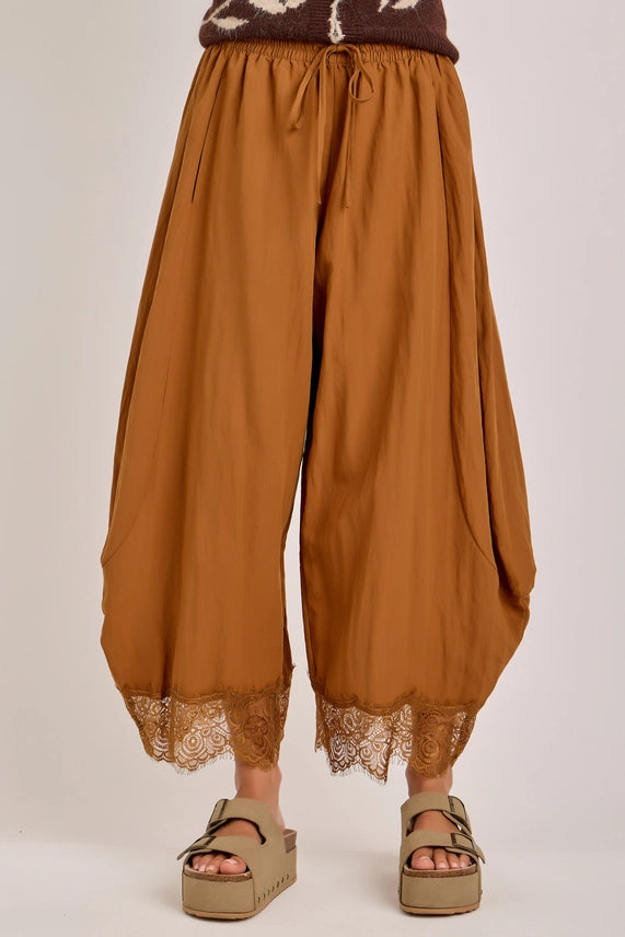 Balloon Lace-Hem Pants