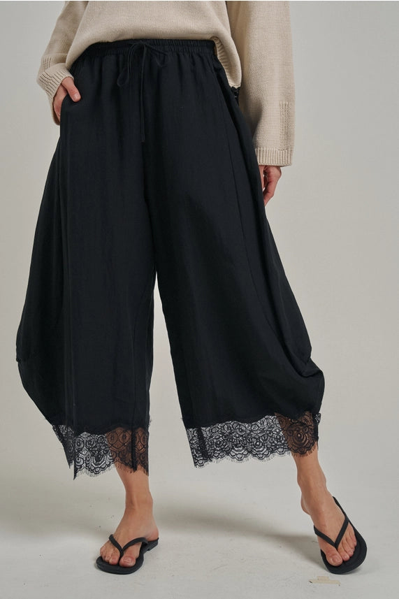 Balloon Lace-Hem Pants