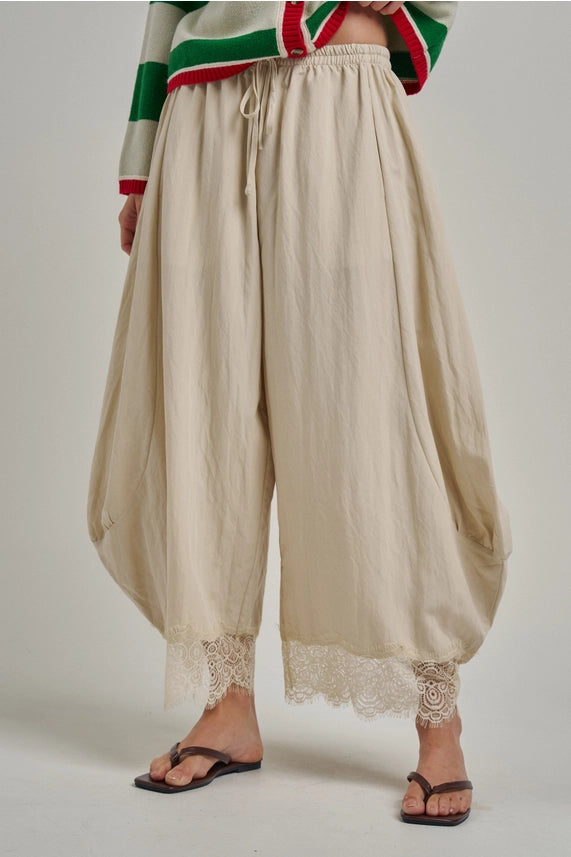 Balloon Lace-Hem Pants