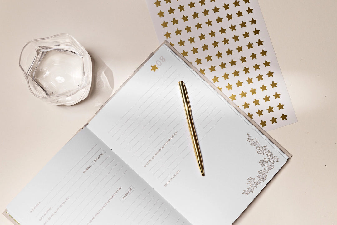 Our Bucket List Adventures: A Guided Journal For Couples