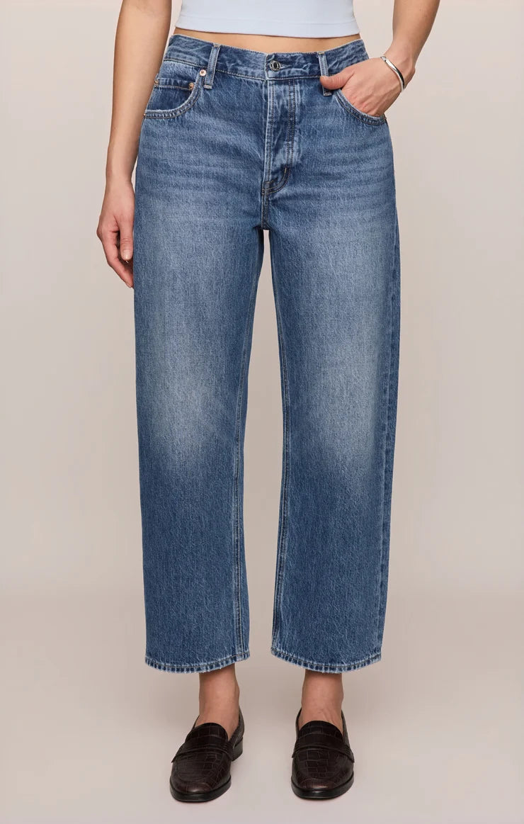 The Off Duty Mid-Rise Bowed Ankle