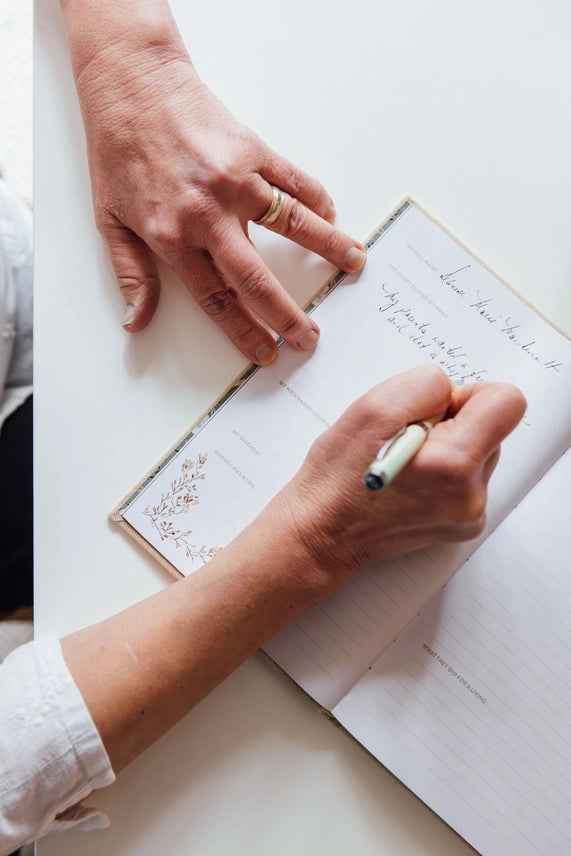 Grandma's Story: A Keepsake Journal