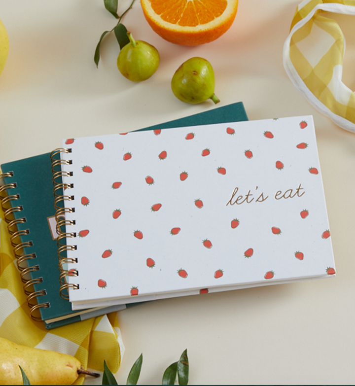 Strawberry Meal Planner + Market List