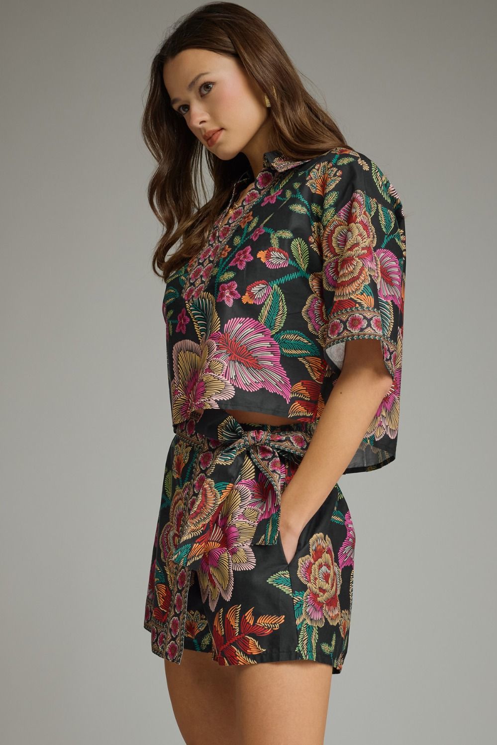 Jess Floral V-Neck Blouse